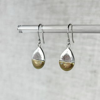 "Horizon Diamond" Earrings in 18k Gold and Silver