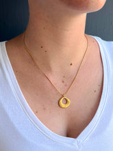 Load image into Gallery viewer, Thick Open Drop Pendant Necklace
