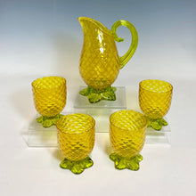 Load image into Gallery viewer, Pineapple Glass Water Pitcher
