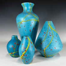 Load image into Gallery viewer, Large Amphora Chrysocolla Vase
