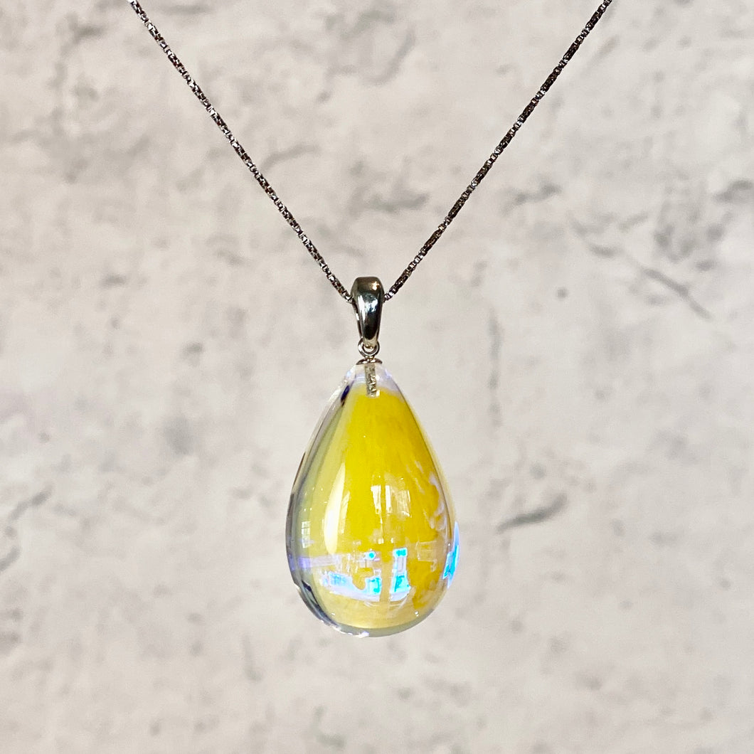 Dichroic Medium Drop Pendant