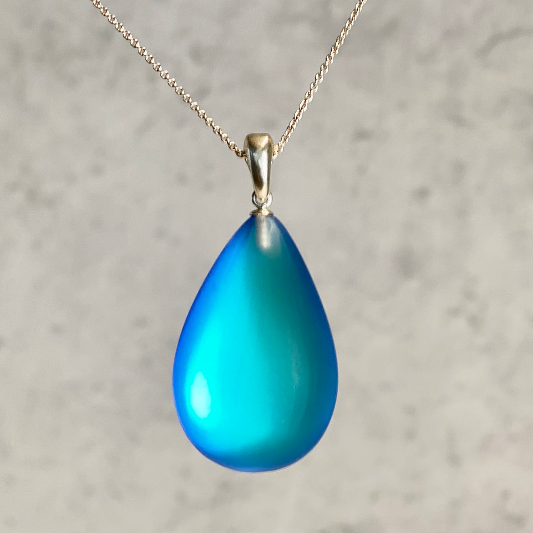 Dichroic Small Drop Pendant